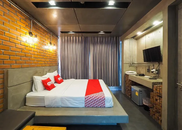 Hotel Oyo 75368 Demadre