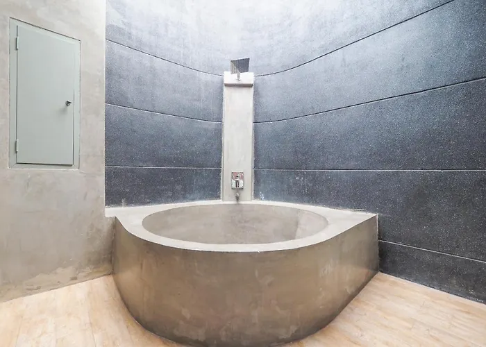 Hotel Oyo 75368 Demadre Bangkok