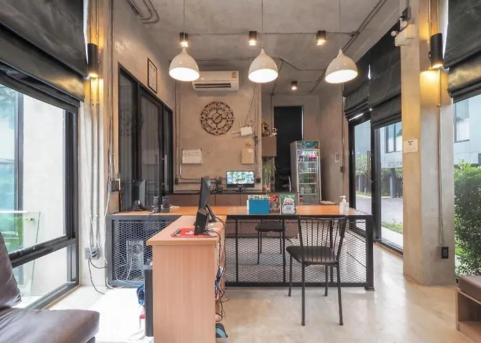 Hotel Oyo 75368 Demadre